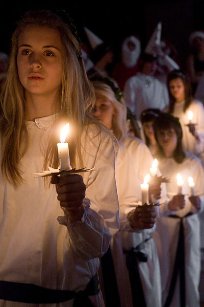 400px-Lucia_procession