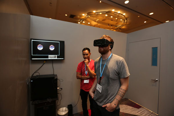 oculus-crescent-bay-pc-world-01-100447248-large