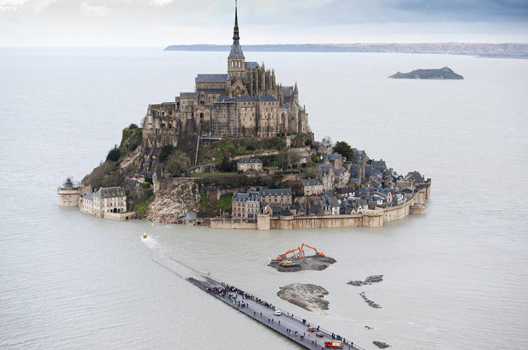 Mont-Saint-Michel Becomes an Island