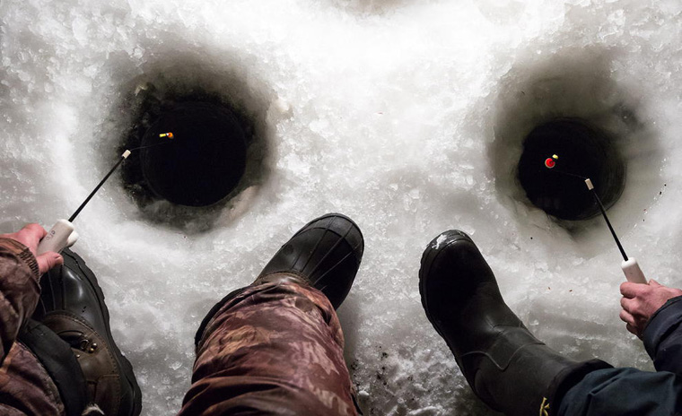 Ice Fishing in Moscow